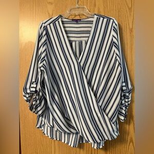 WEST KEI
Allan Surplice Rolltab High Low Top